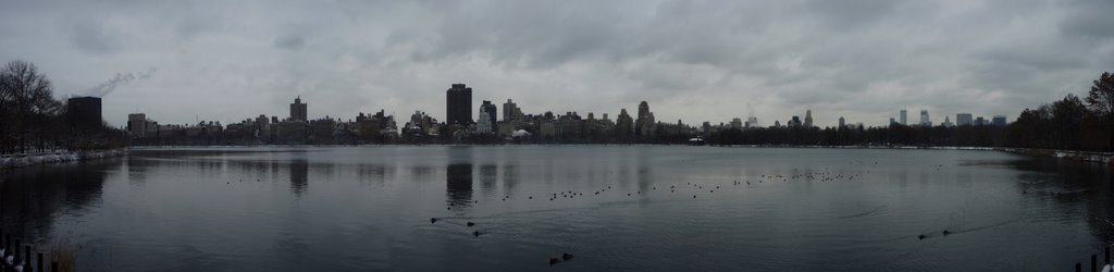 Jacqueline Kennedy Onassis Reservoir (Central Park) by Molinari Enzo