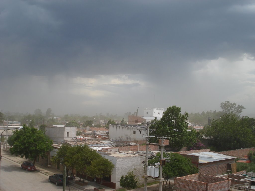 Tormenta-vista desde complejo by Changuito_Salteño