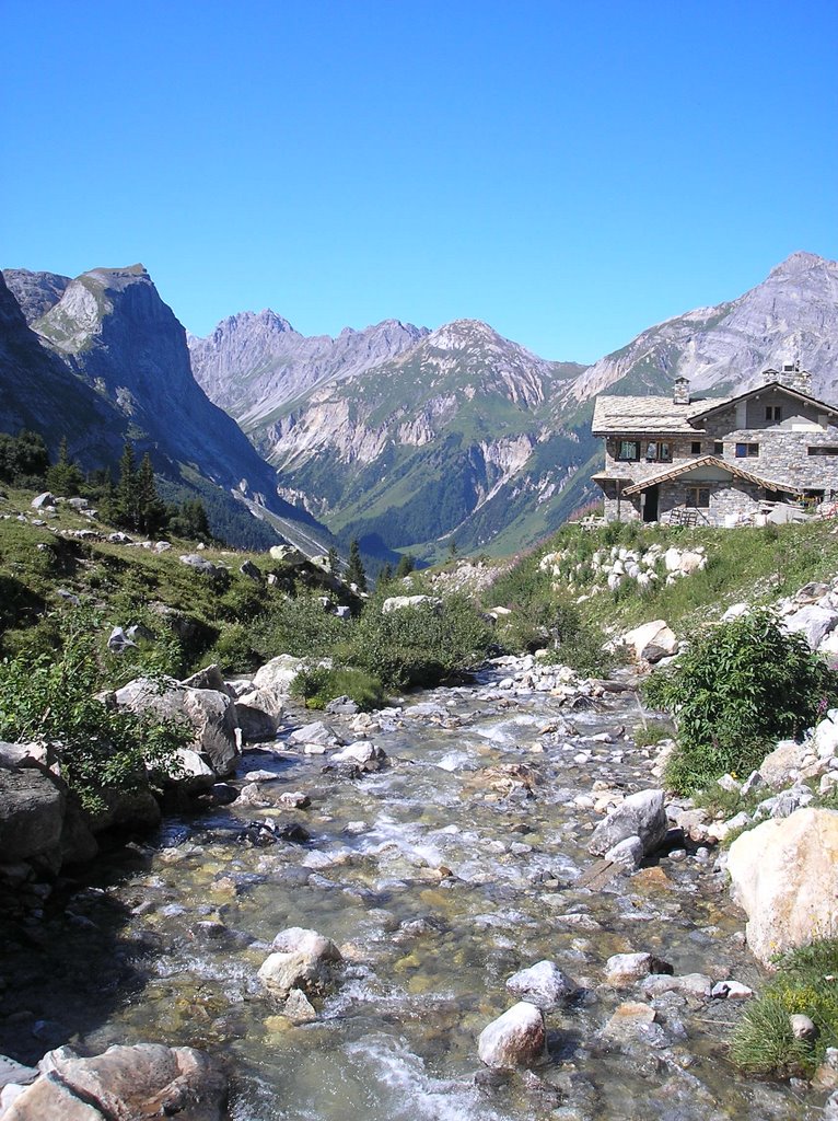 Refuge des Barmettes by Niels Zandvliet