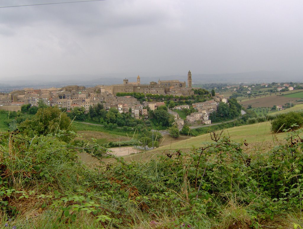 Panorama di Morrovalle dal cimitero by Herakleitos