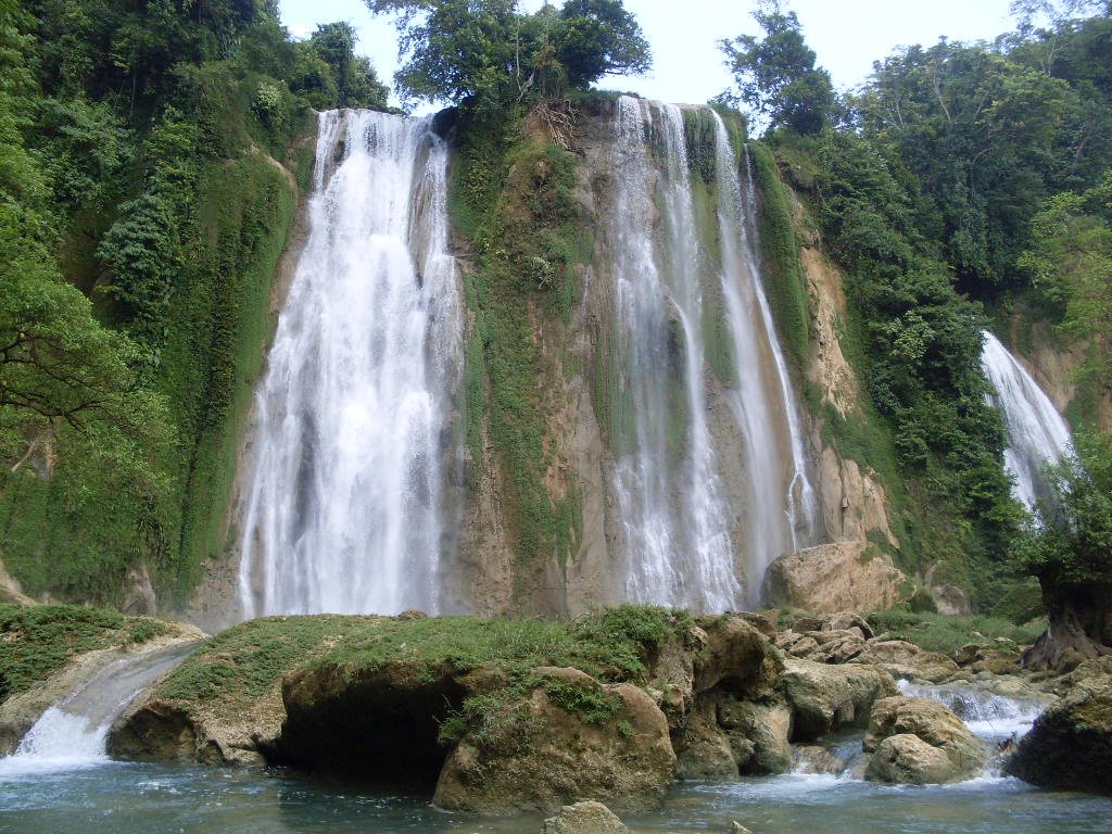 Cikaso Waterfall Indonesia by sapta darma wijaya