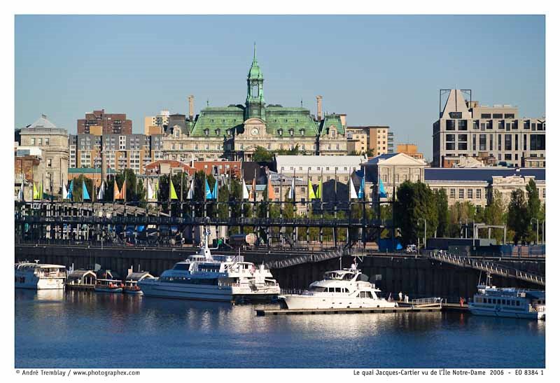 Le quai Jacques-Cartier vu de l'Île Notre-Dame by André Tremblay