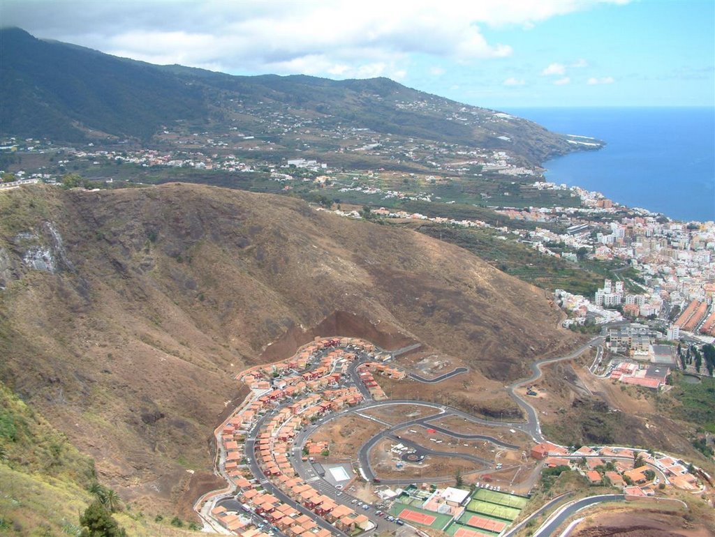 Breña Alta, Santa Cruz de Tenerife, Spain by FELIPE ALONSO QUINTA…