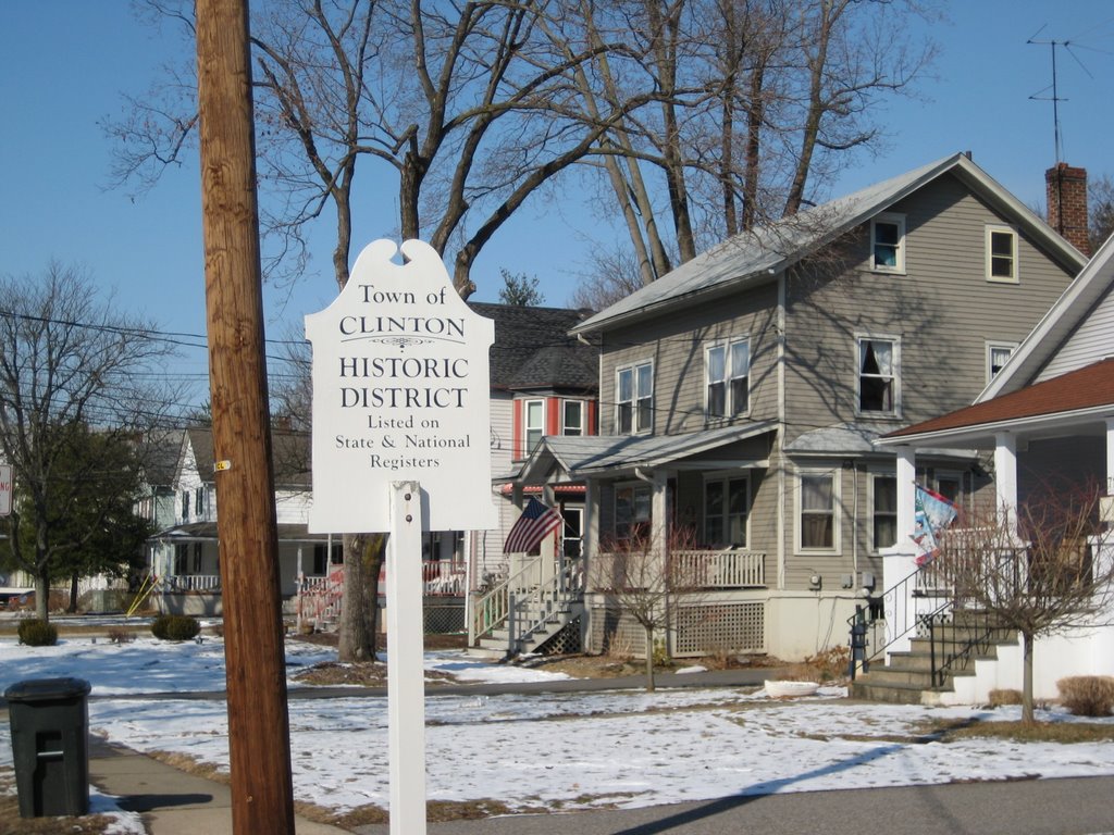 Clinton Historic District - Marker by alanedelson