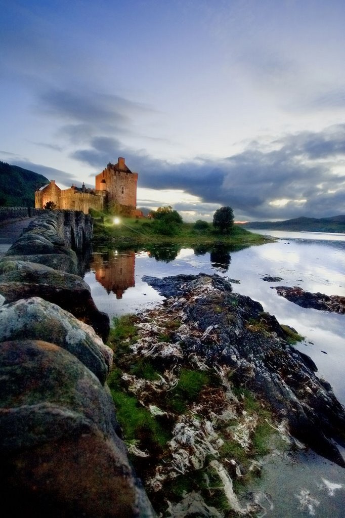 Castle Elian Donan-Kyle-Scotland by guille32