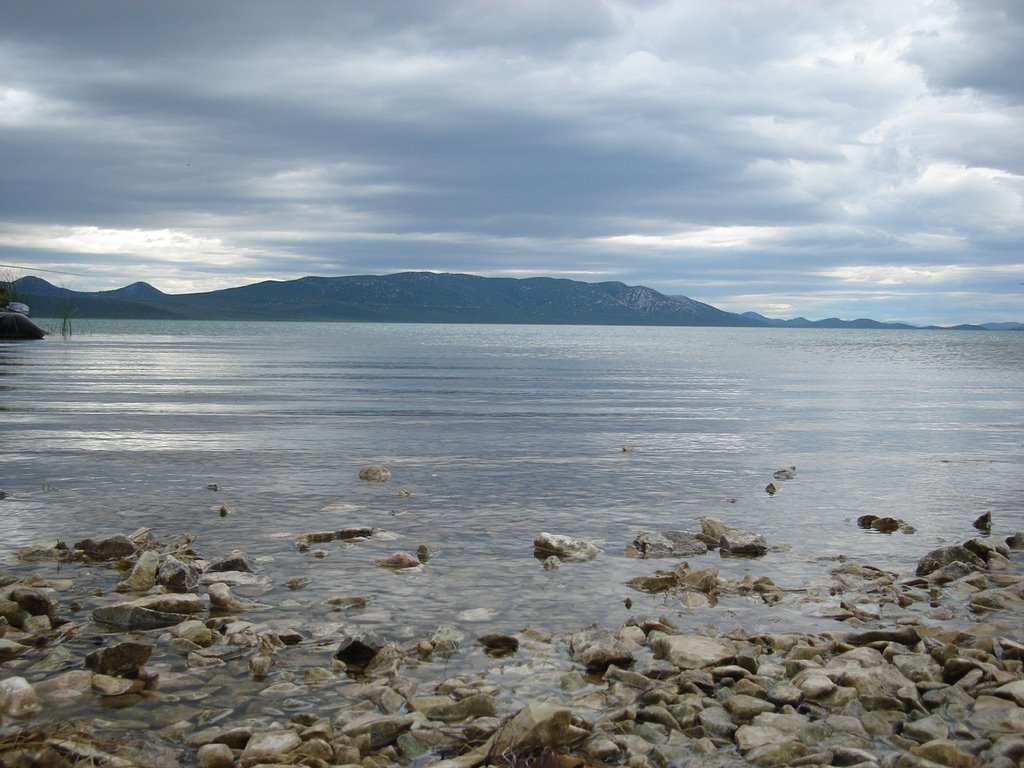 Vransko jezero by Krunoslav Celing