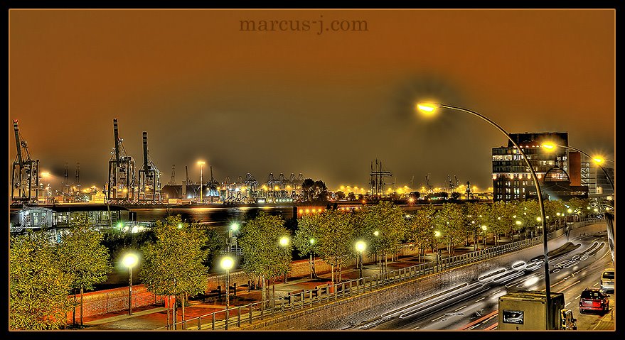 Hafen-Nacht Hamburg by Marcus-j.com