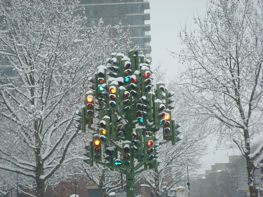 Westferry Road, Roundabout by slthanlu