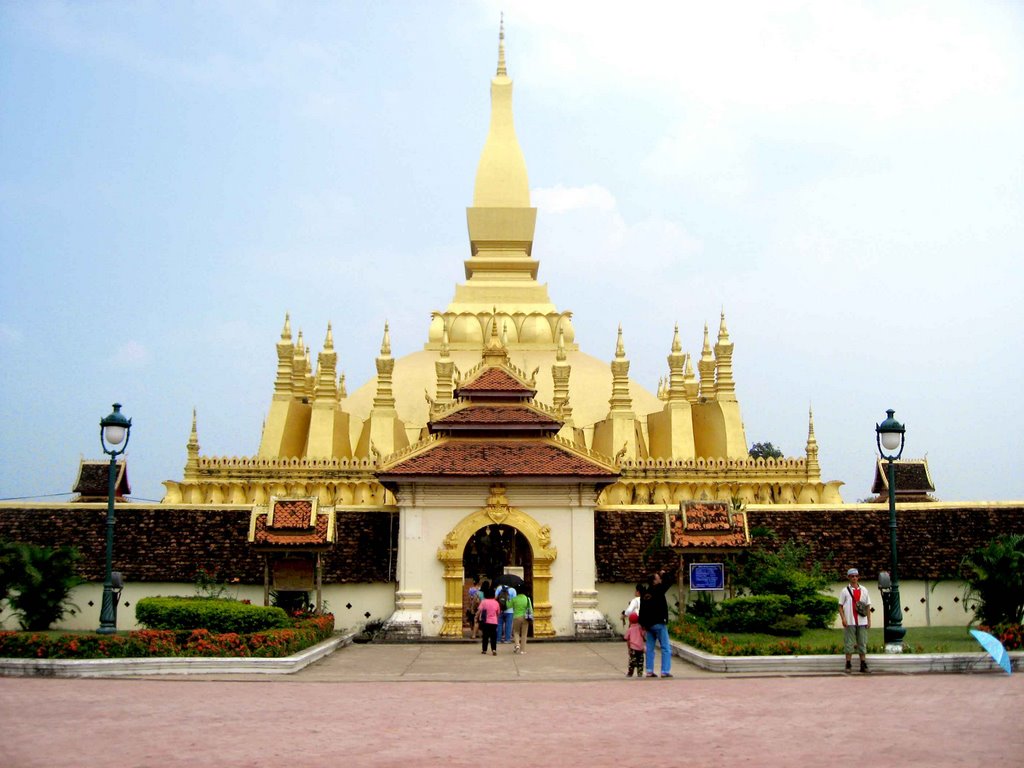 Phrathat Loung in Vientiane, Laos by Kong Ta