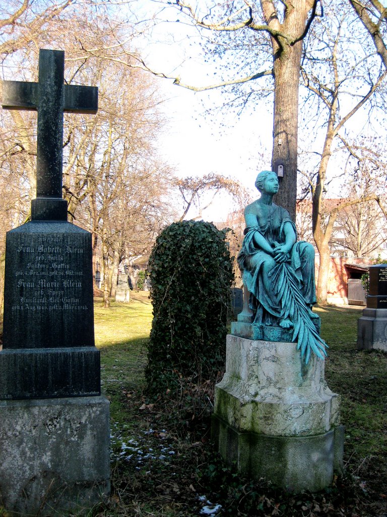 München, Nordfriedhof by Jens Krause