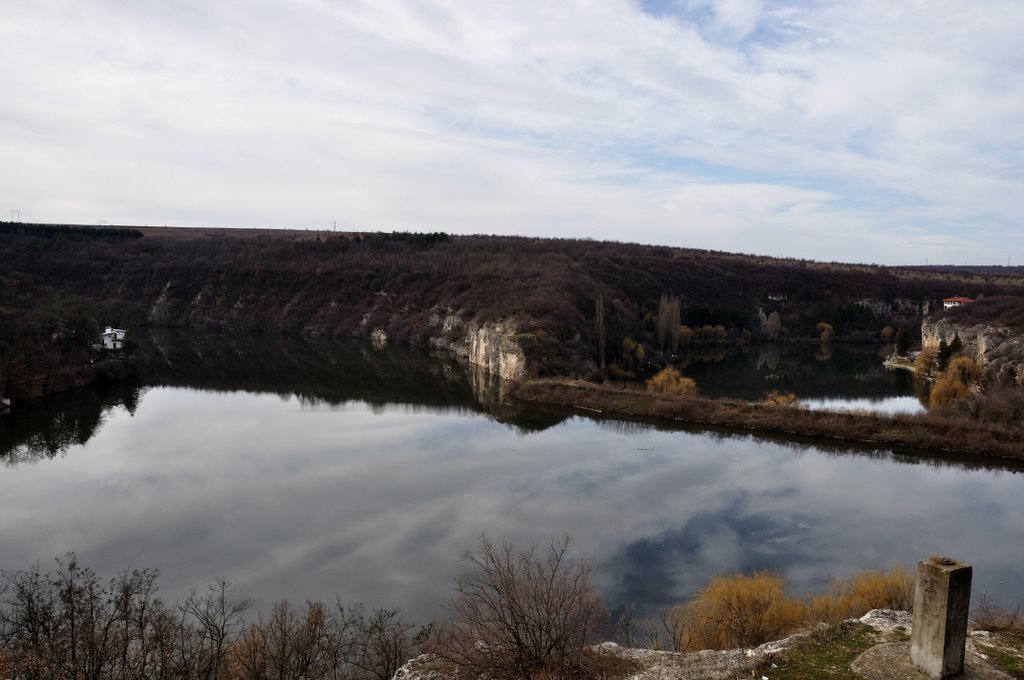 Pleven, Bulgaria by Славейко Мирков