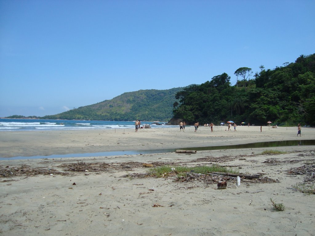 Praia da Fortaleza, Ubatuba - SP, Brazil by Bruno Rocha