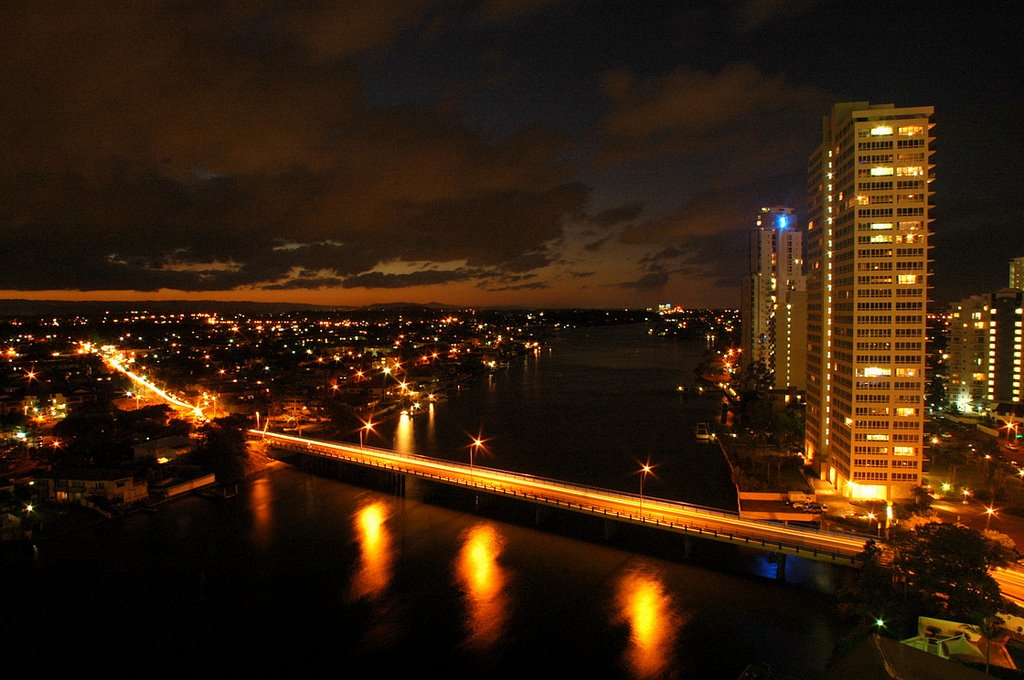 Gold Coast, QLD, Australia by ysato