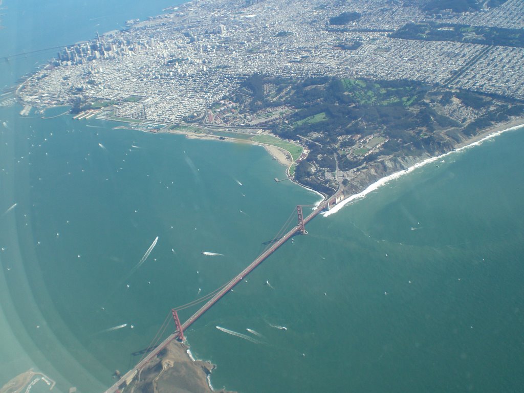 Pacific meets the Bay by rolandrumpff