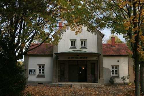 Aussegnungshalle Alter Friedhof - Haunstetten by haunstetten.de