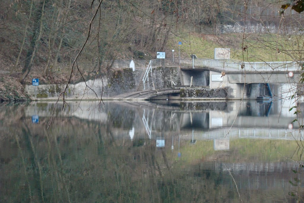 Schiffseisenbahn über Wehr by Sebastian W. Bauer