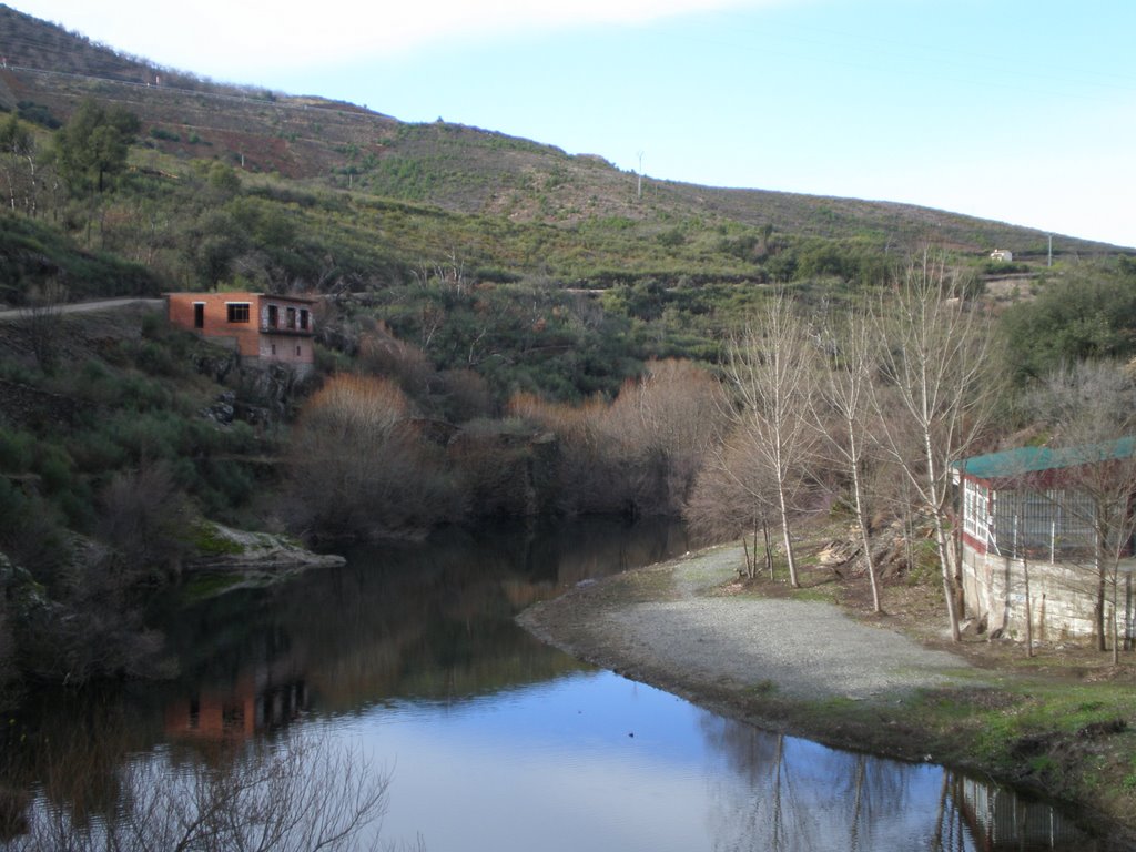 Río de LOs Ängeles by Chemamontañés