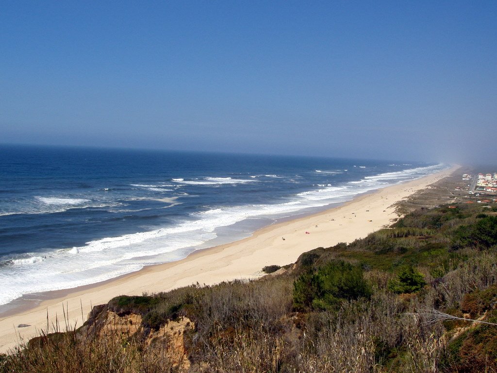 Praia de Quiaios 1 by Nuno Miguel Pais Tra…