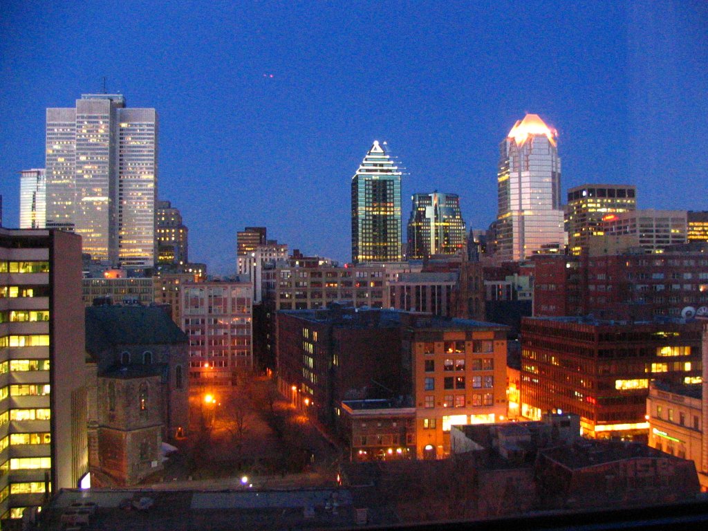 Downtown Montreal at dawn by porukun50