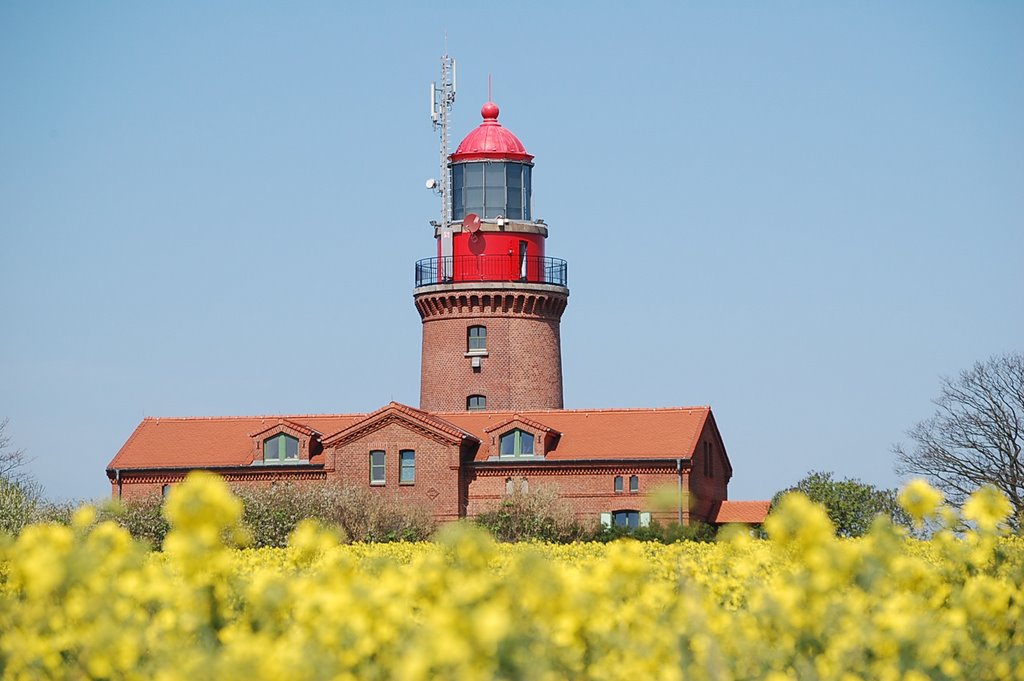 Leuchtturm von Basdorf by Uwe Anderson