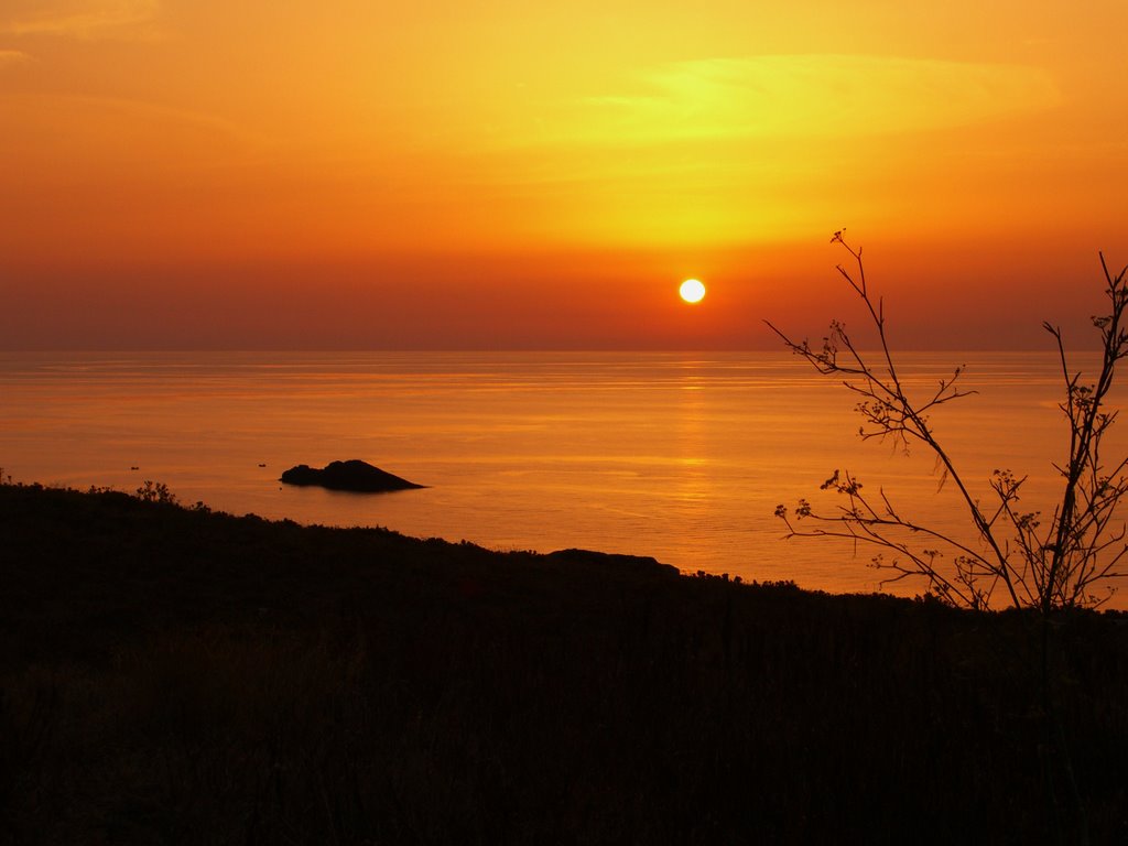 Scoglio del medico sunset by Bluzampa