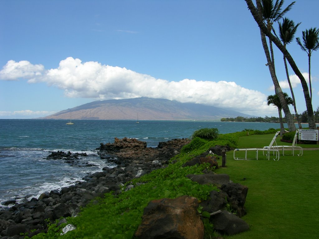 View toward Lahaina by brunoscal