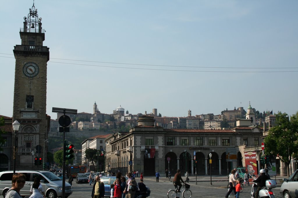 Bergamo by Ilker Mangaltepe