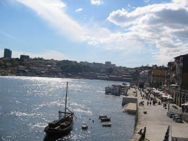 Ribeira (1) by Andreia Ribeiro