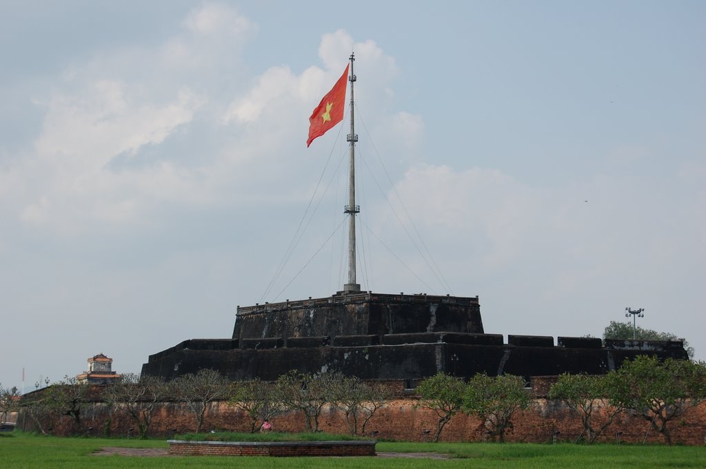 Hue Flag Tower by Kuli_DD