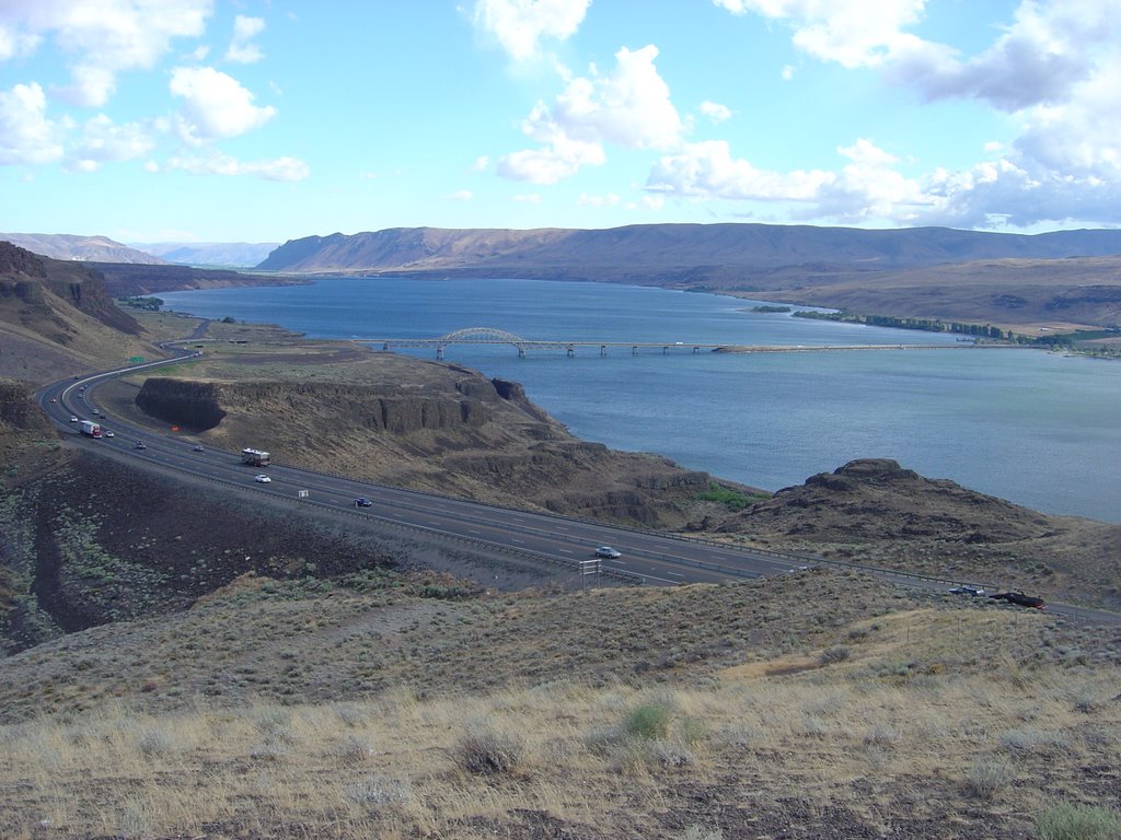 I - 90 Bridge crossing Columbia River by Merlin67