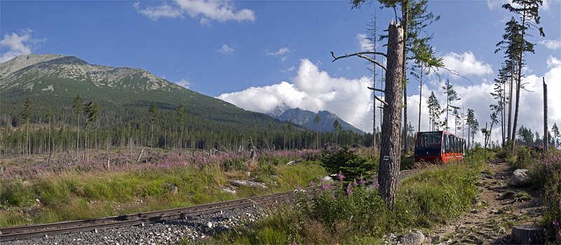 Land under Slavkovsky peak by Eagle145