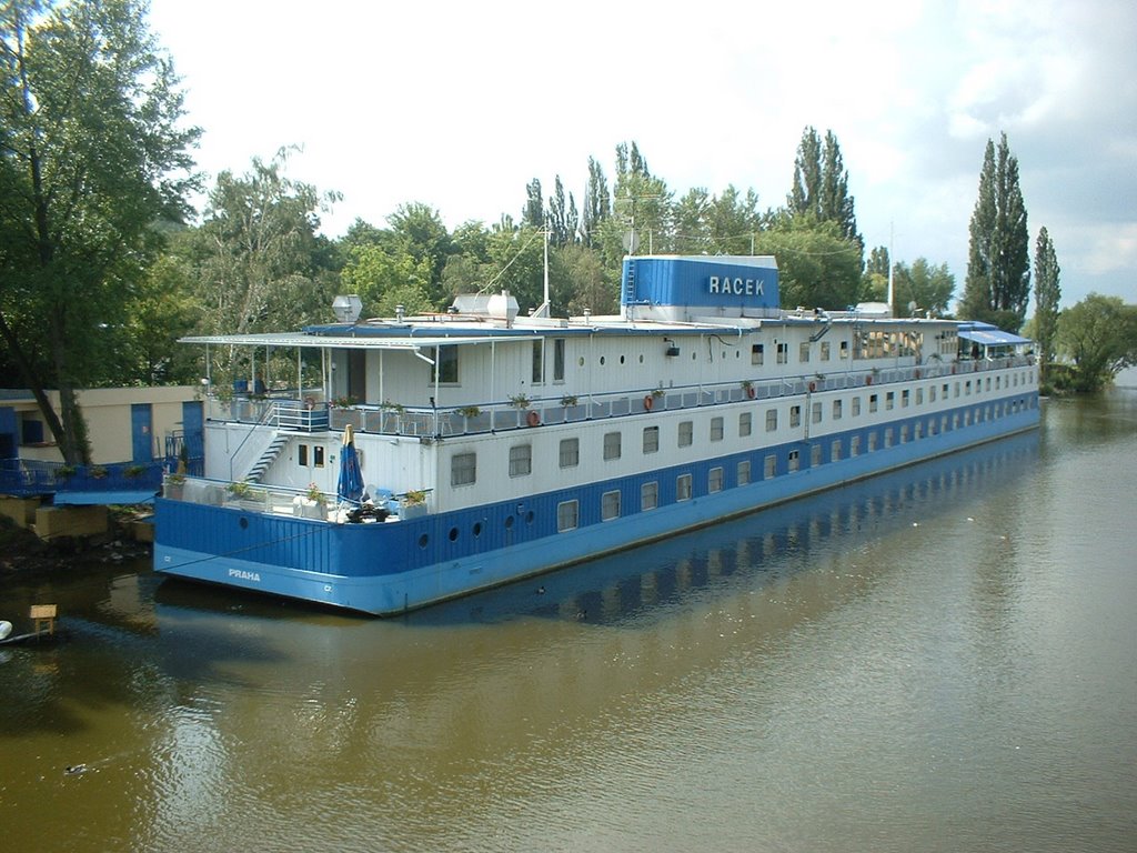 BOTEL Racek by cibermarco