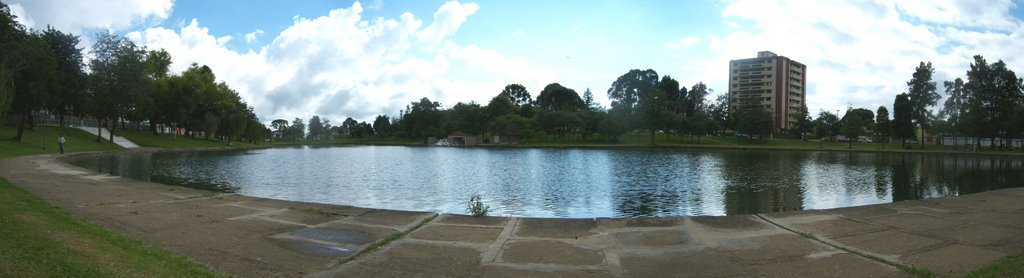 Panorâmica Lagoa das Lágrimas, Guarapuava- PR by Loivinho França