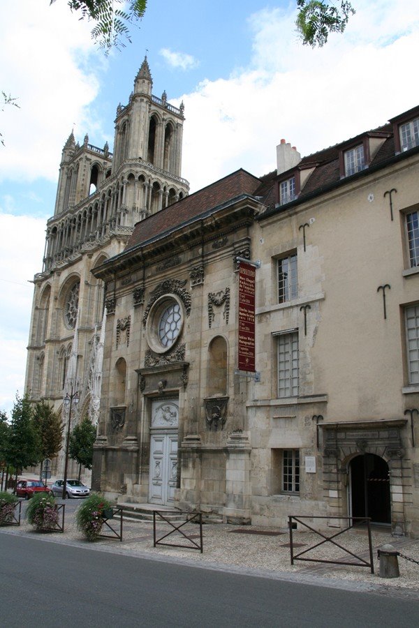 Ancien Hotel Dieu (muse Maximilien Luce), Mantes-la-Jolie by Michel LP