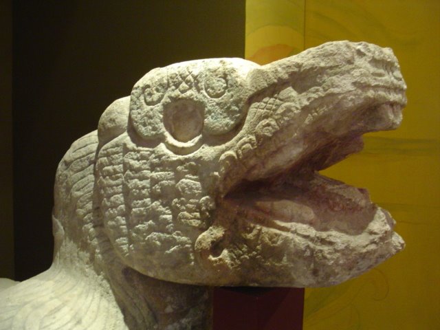 Cabeza de serpiente ( Museo Regional De Antropologia ) by Dr. Arturo Zavaleta