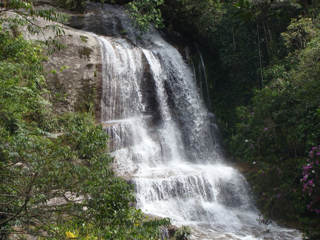 S1 - Cachoeira da Escada - Ubatuba - SP by Zenimori