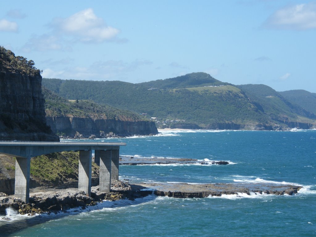 Grand Pacific Drive - Coalcliff by nipper30