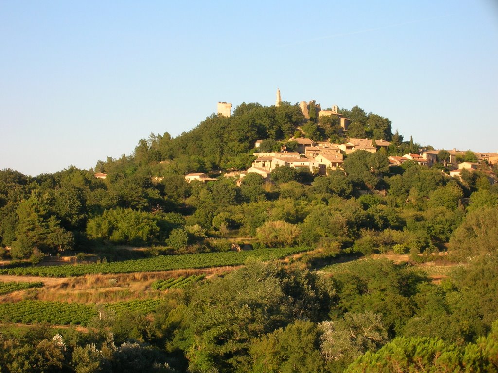 Le village de Sabran vu de la route by jp30