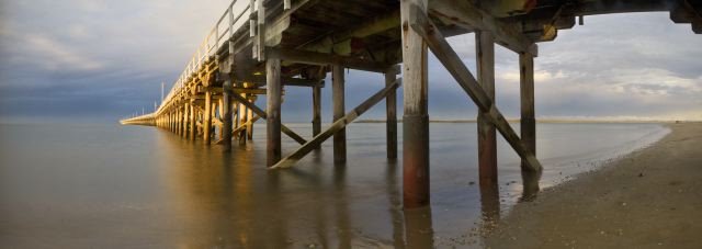 Urangan Pier Hervey Bay by Dallas Nock