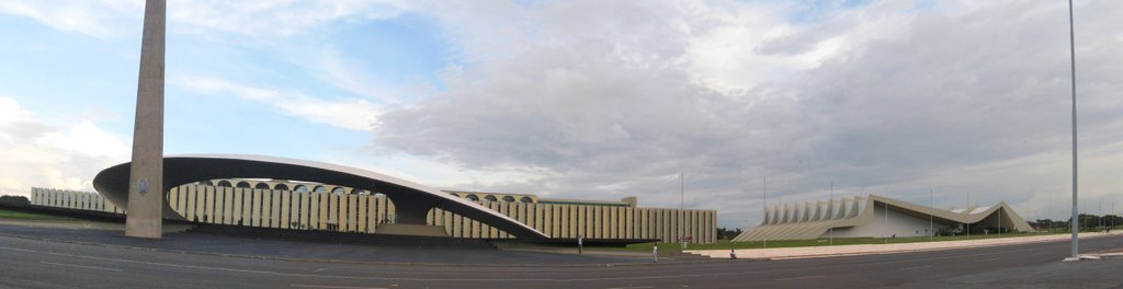 Brazilian Militar HQ in Brasilia by Rodolfo Vaz