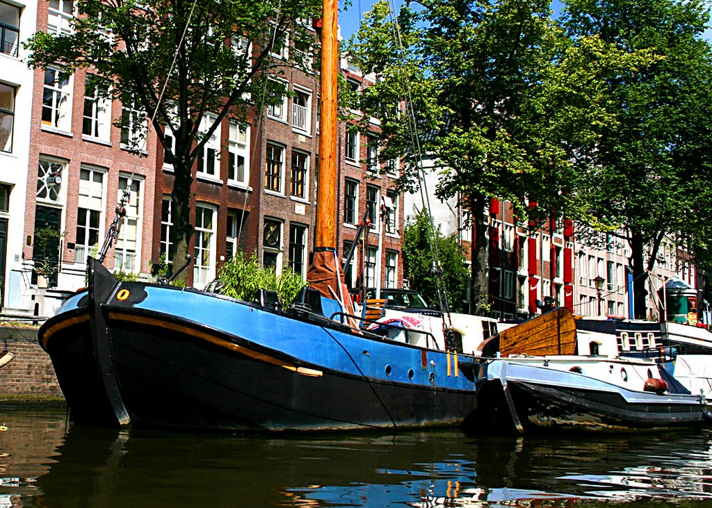 Amsterdan Boats by LOUGPIXS