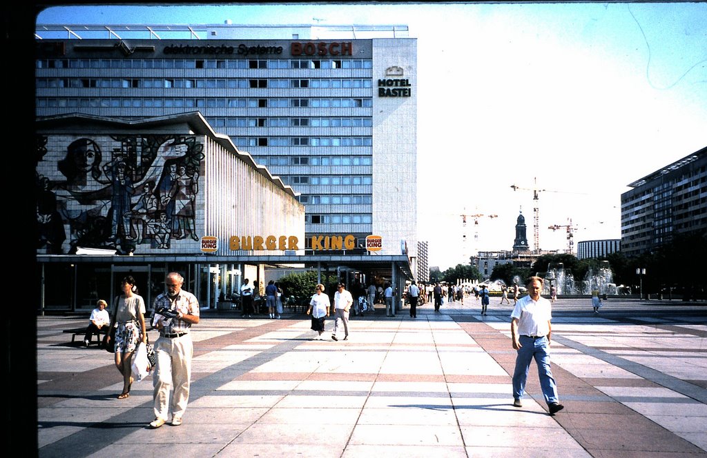 Pragerstrasse, Dresden by htabor