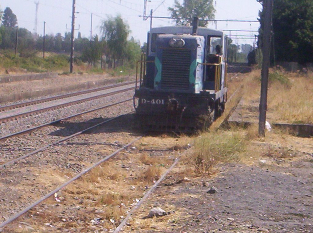 Maquina de Carga en estación de Teno by Luis Bahamondes Pérez