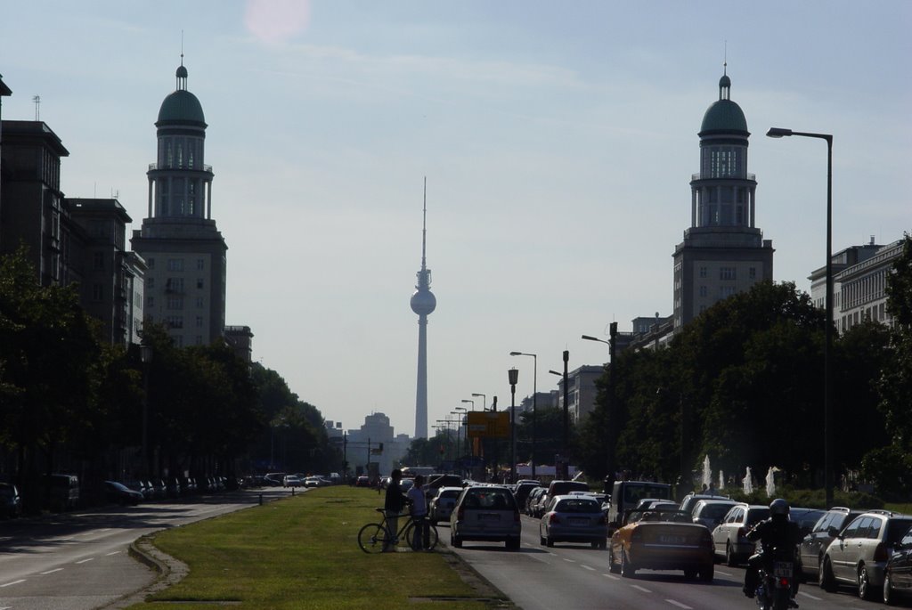 Television tower (Fernsehturm), Frankfurter Allee by Wolfgang Karpati