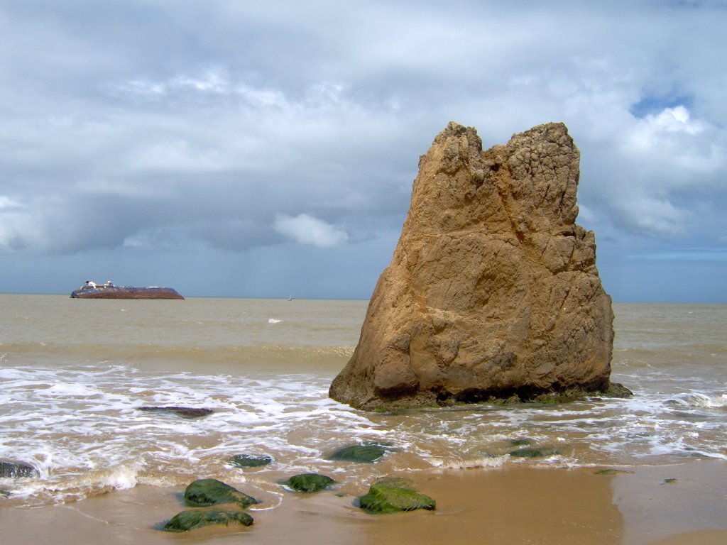 Piedra de Marti, Edo. Falcón by Junior Miller