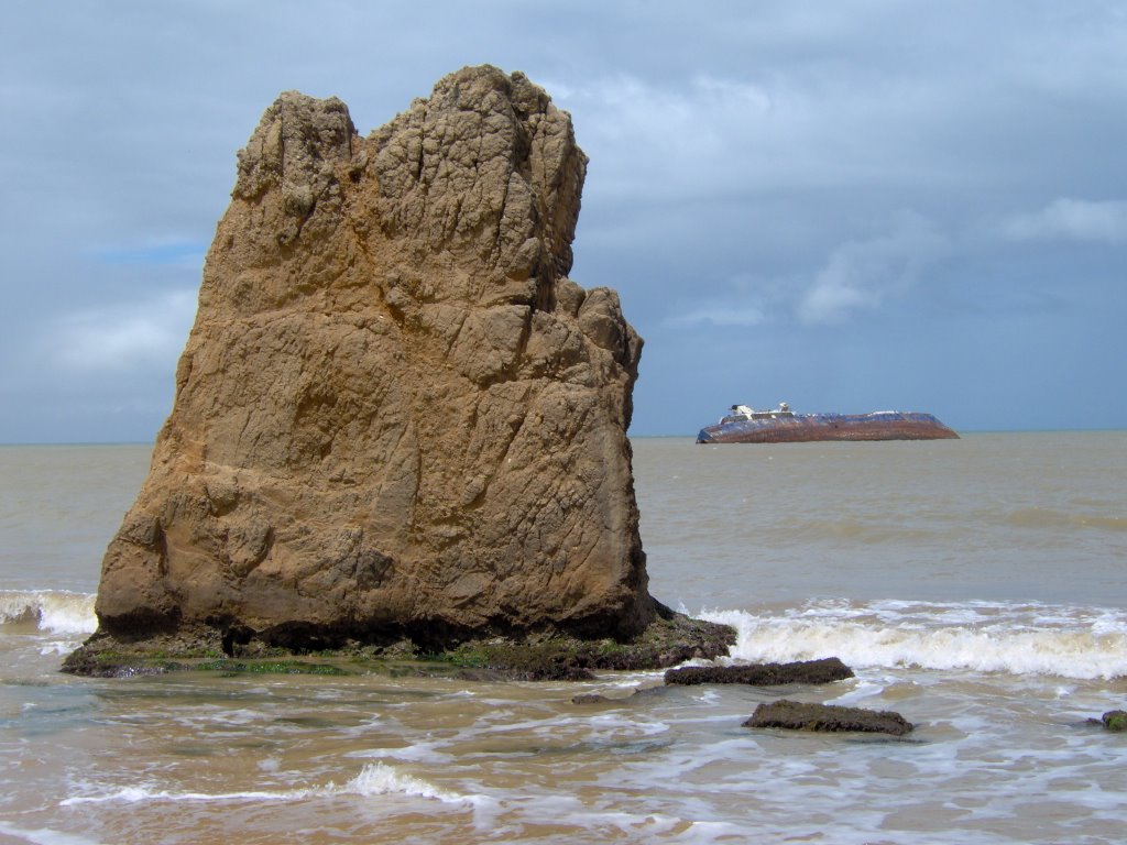 Piedra de Marti, Edo. Falcón by Junior Miller