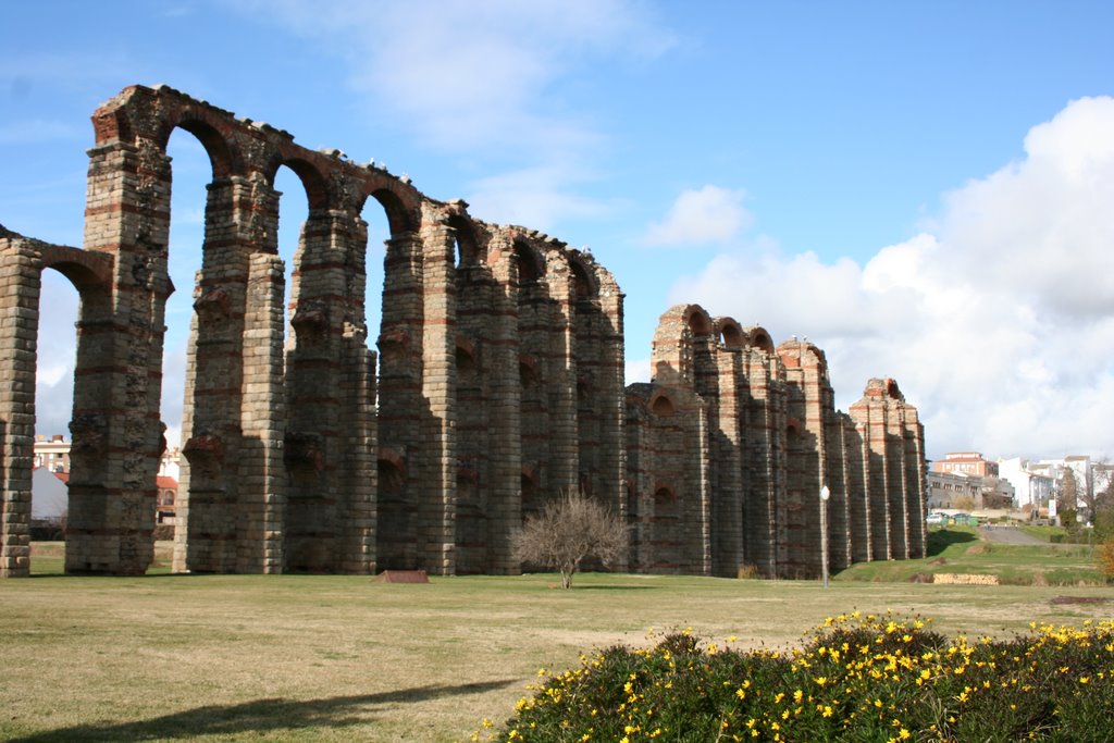 Merida, acueducto by andalusi