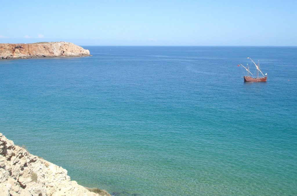 Baia Mareta sagres by alberto carneiro