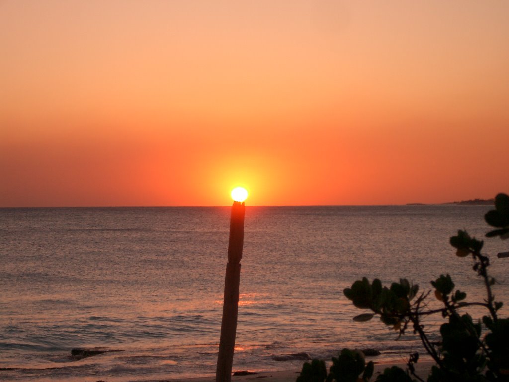 Cayo Largo Lindamar Sunset 02/09 by iatto