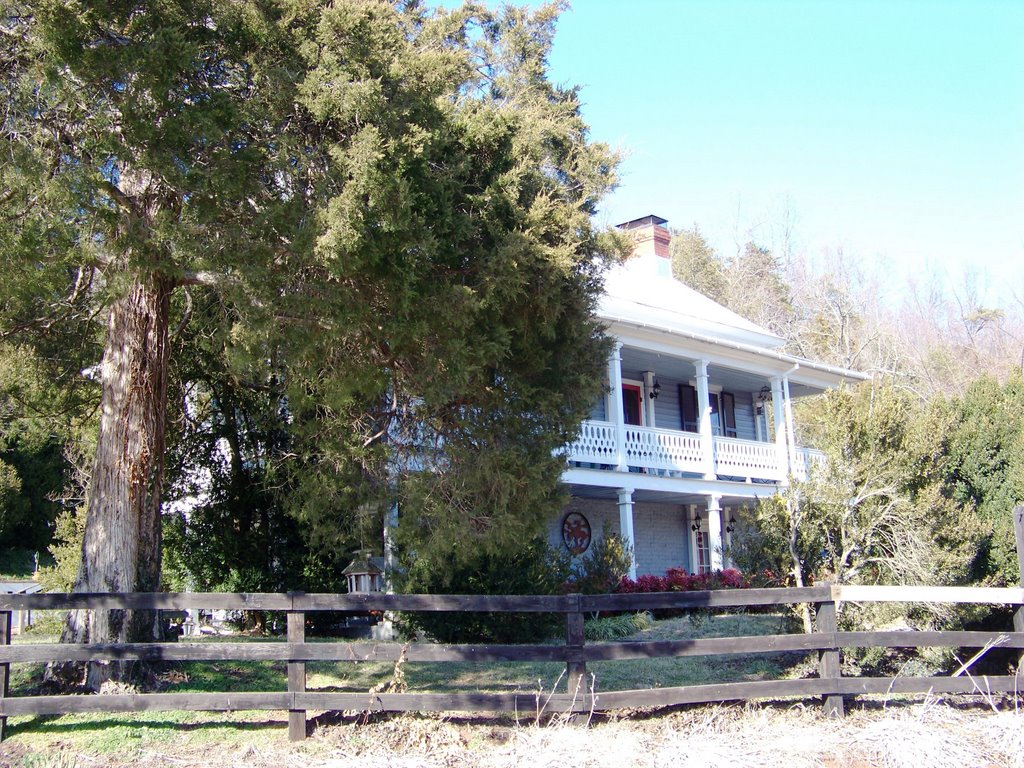 House in Howardsville, Virginia by Idawriter